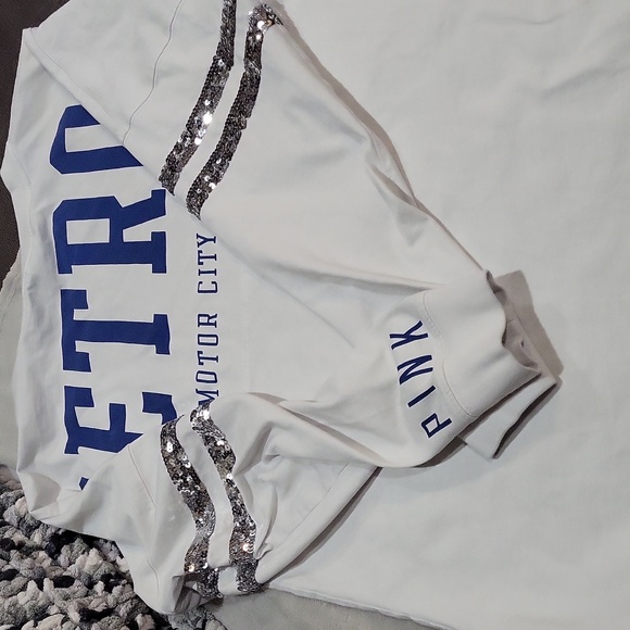 Victoria's Secret PINK Detroit Lions Shirt - Picture 9 of 14